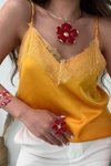 Açık Turuncu Saten Askılı Dantel Yaka Bluz