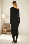 Siyah Asimetrik Midi Astarlı Parmak Geçmeli Elbise