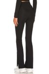 Siyah Likralı Slim Dar Kalıp Yandan Yırtmaçlı Pantolon
