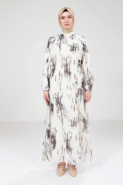 Beyaz Siyah Baskılı Tesettür Elbise