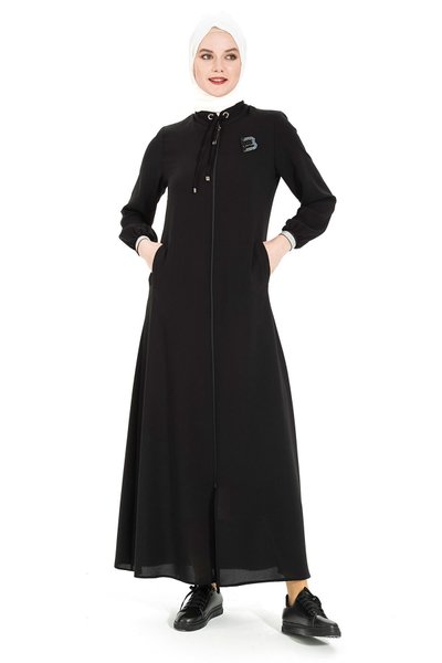 Siyah Banu Taş İşlemeli Broş Detaylı Ferace