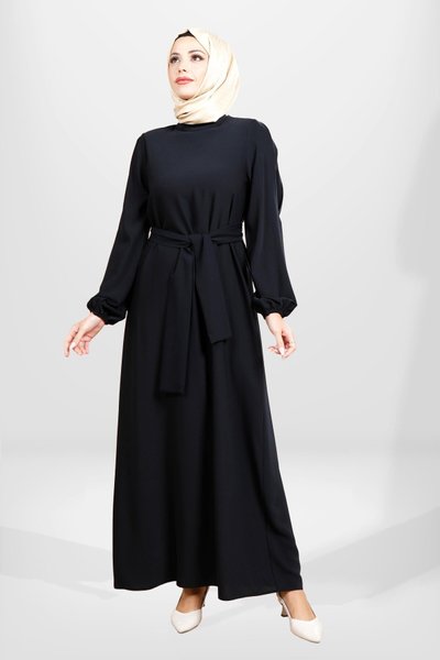 Siyah Kuşaklı Pilikaşe Kol Detaylı Tesettür Elbise