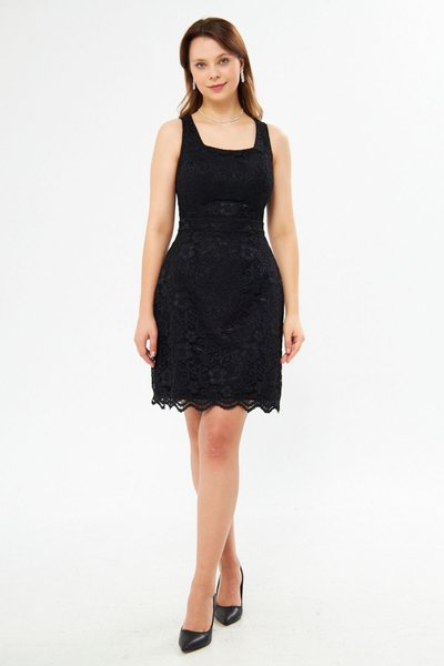 Siyah Fransız Dantel Mini Kare Yaka Geniş Askılı Abiye Elbise