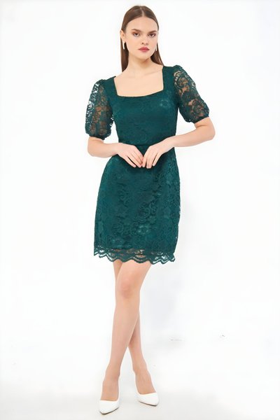 Zümrüt Fransız Dantel Mini Balon Kol Kare Yaka Abiye Elbise
