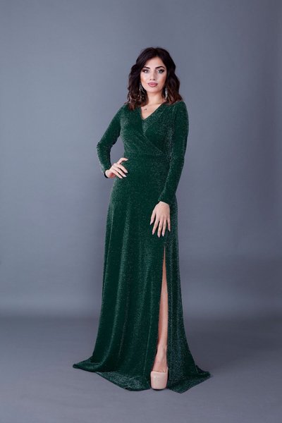 Zümrüt Simli Uzun Kruvaze Yaka Yırtmaçlı Kol Abiye Elbise