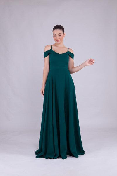 Zümrüt Uzun Omuz Detay Askılı Abiye Elbise