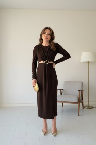 Kahverengi Midi Krep Kumaş Aksesuar Detaylı Elbise