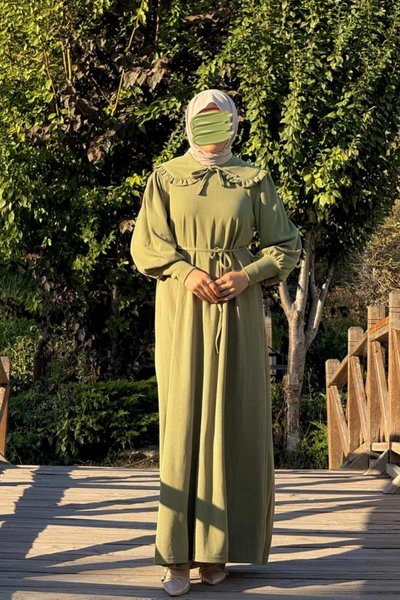 Fıstık Yeşili Örme Seyyar Bebe Yakalı Tesettür Elbise