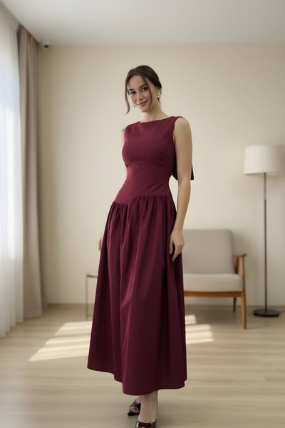 Long Crepe Dart Detail Dress with Back Wing - Burgundy