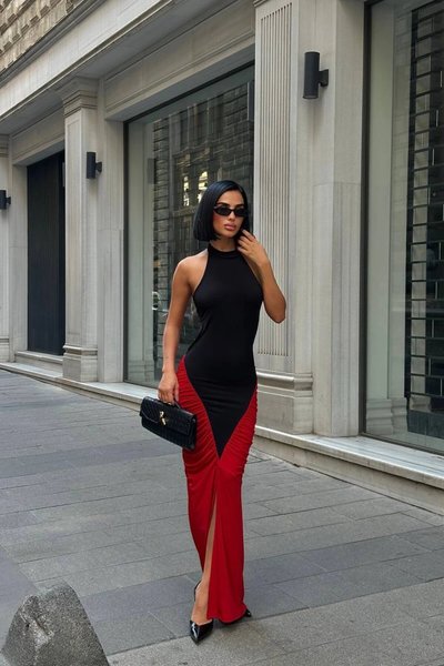 فستان سهرة أحمر طويل بظهر مكشوف بزم مزدوج