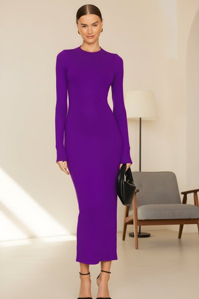 فستان طويل بنفسجي جيرسيه حريري بفتحة إصبع