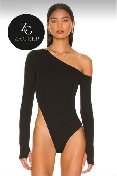 Siyah İç Göstermez İpek Jarse Parmak Geçmeli Omuz Detaylı Body