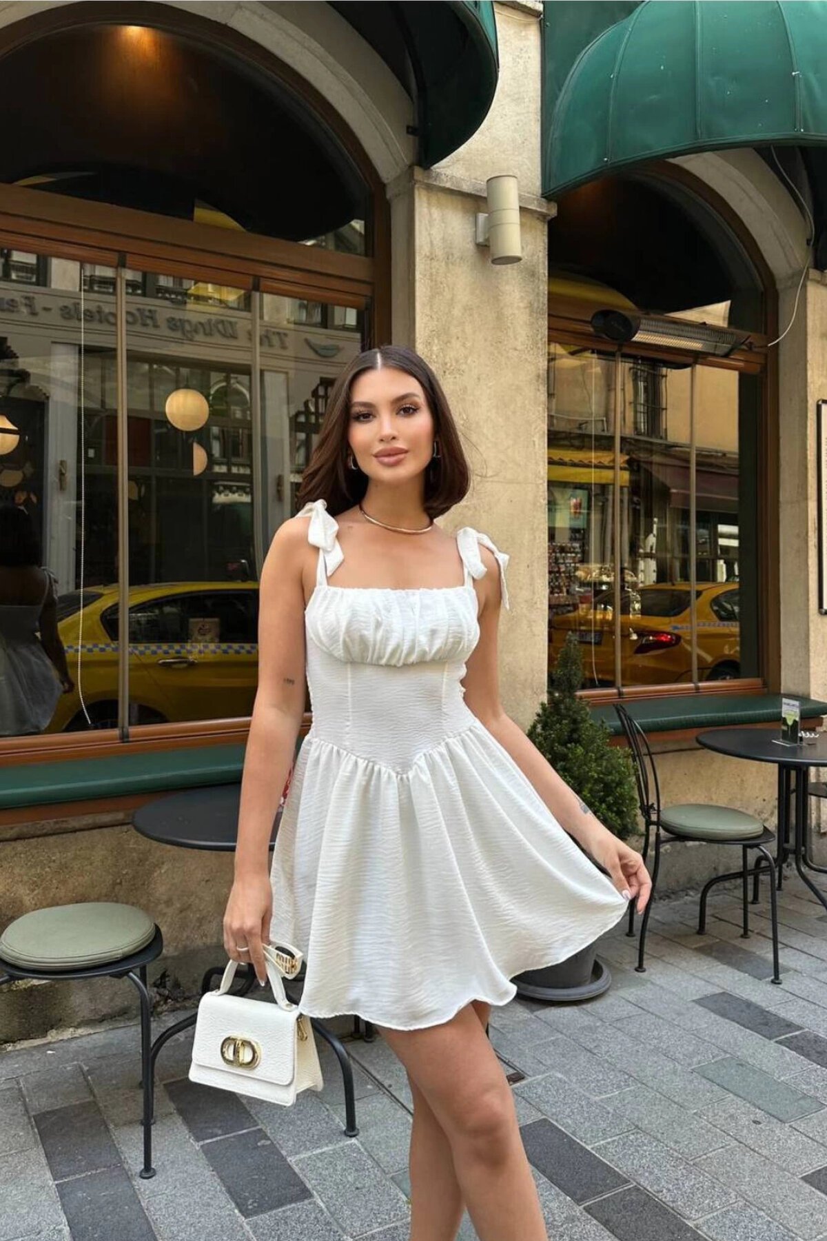 Beyaz Mini Aerobin Kumaş Sırt Gipeli Omuz Bağlamalı Elbise - VİSKALİ