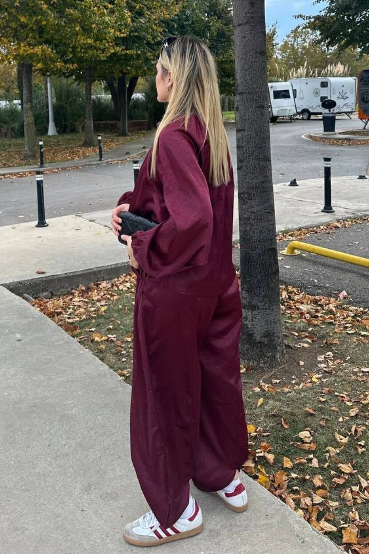 Oversize Textured Satin Batwing Sleeve Jacket and Wide Trousers Set - Burgundy - VİSKALİ