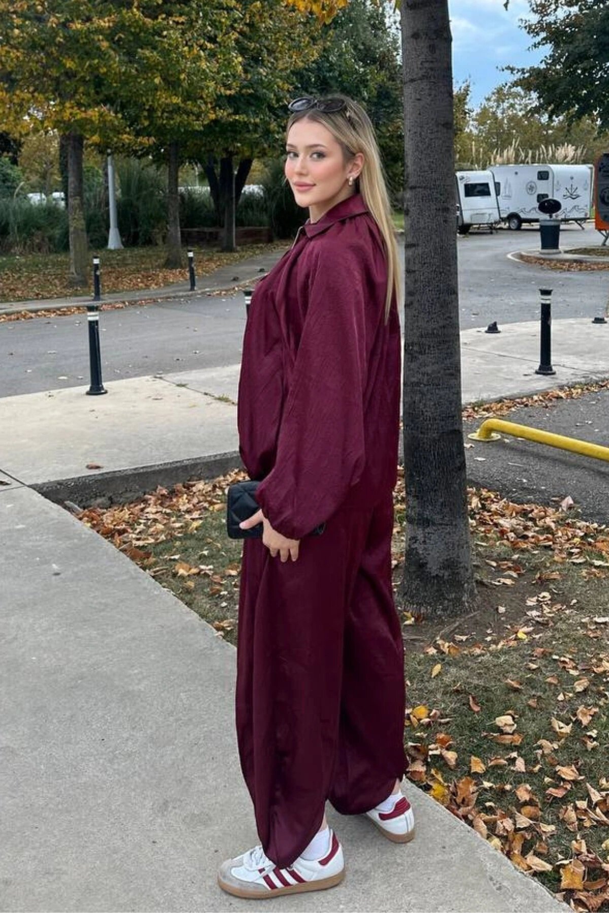 Oversize Textured Satin Batwing Sleeve Jacket and Wide Trousers Set - Burgundy - VİSKALİ