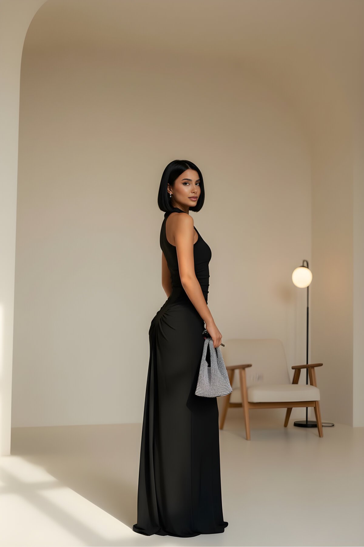 فستان سهرة طويل أسود ياقة هالتر مكشكش بتفاصيل أزرار - VİSKALİ