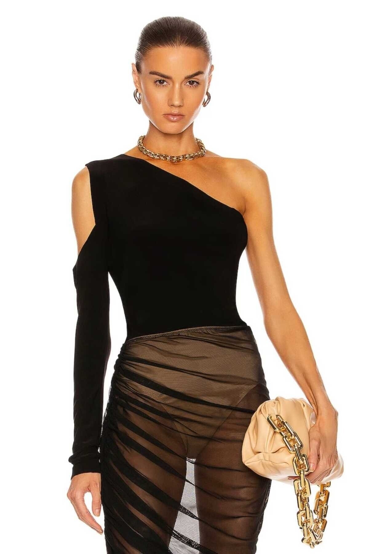 بلوزة بكتف واحد أسود بتفاصيل كم - Zagrep