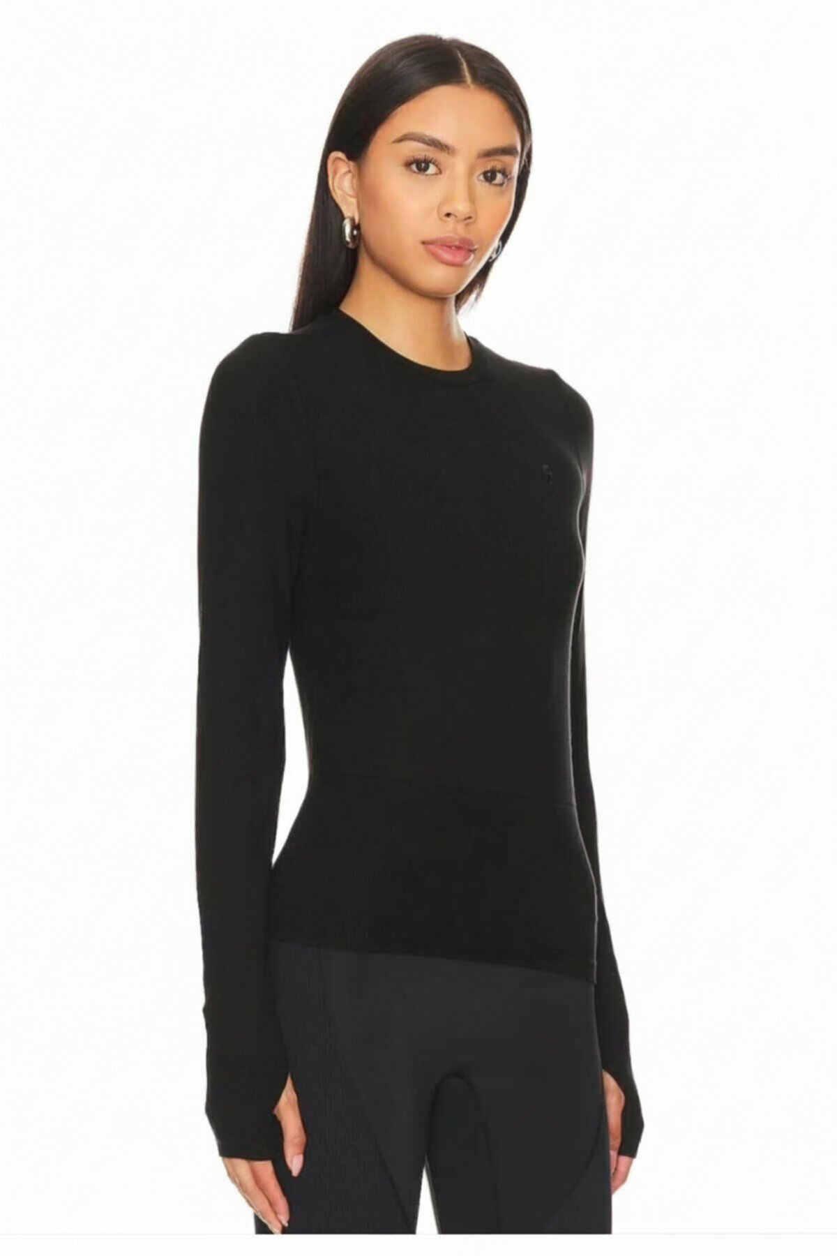 Crew Neck Double-Layered Thumb Hole Crop Top - Black - Zagrep