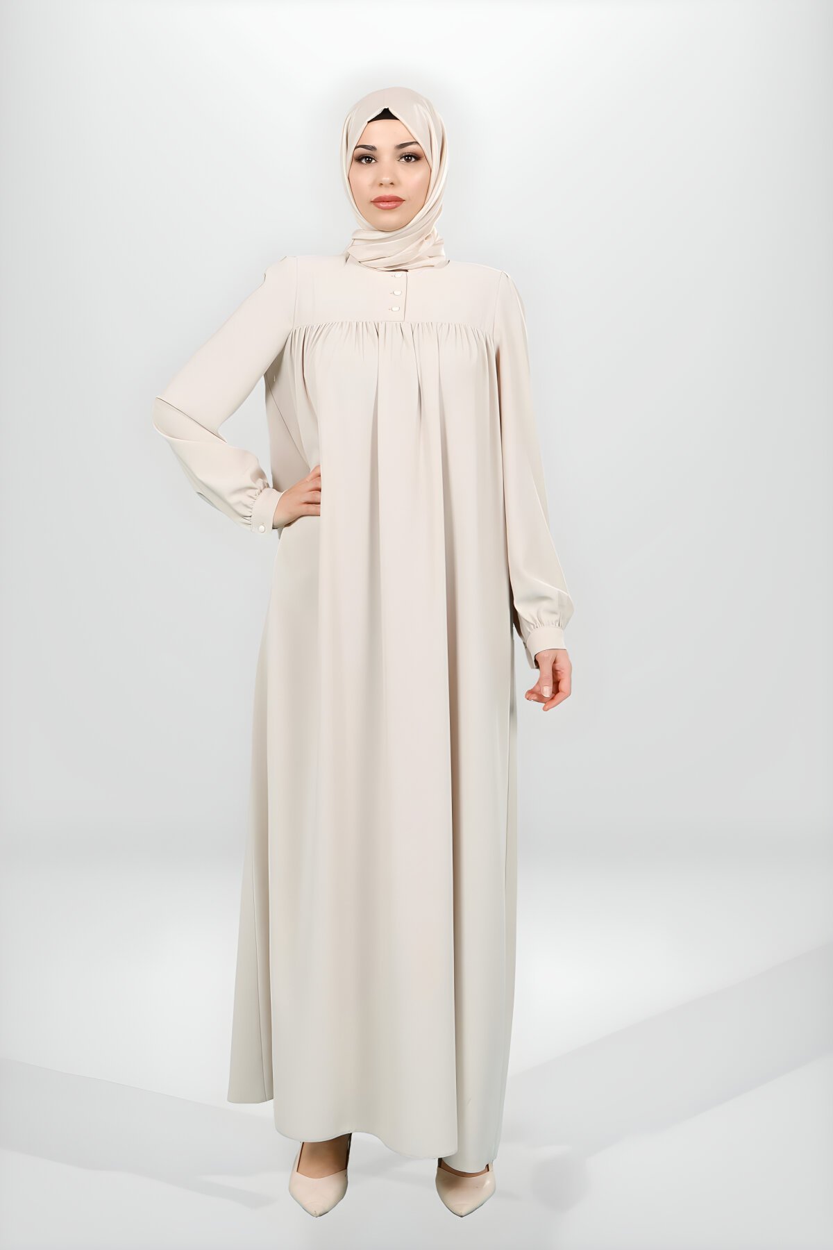 Bej Robadan Kesim Manşeti Düğmeli Elbise Bej Robadan Kesim Manşeti Düğmeli Elbise