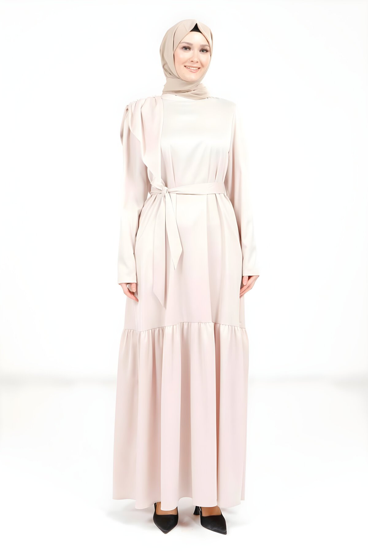 Saten Taş Omuz Detaylı Kuşaklı Elbise Saten Taş Omuz Detaylı Kuşaklı Elbise