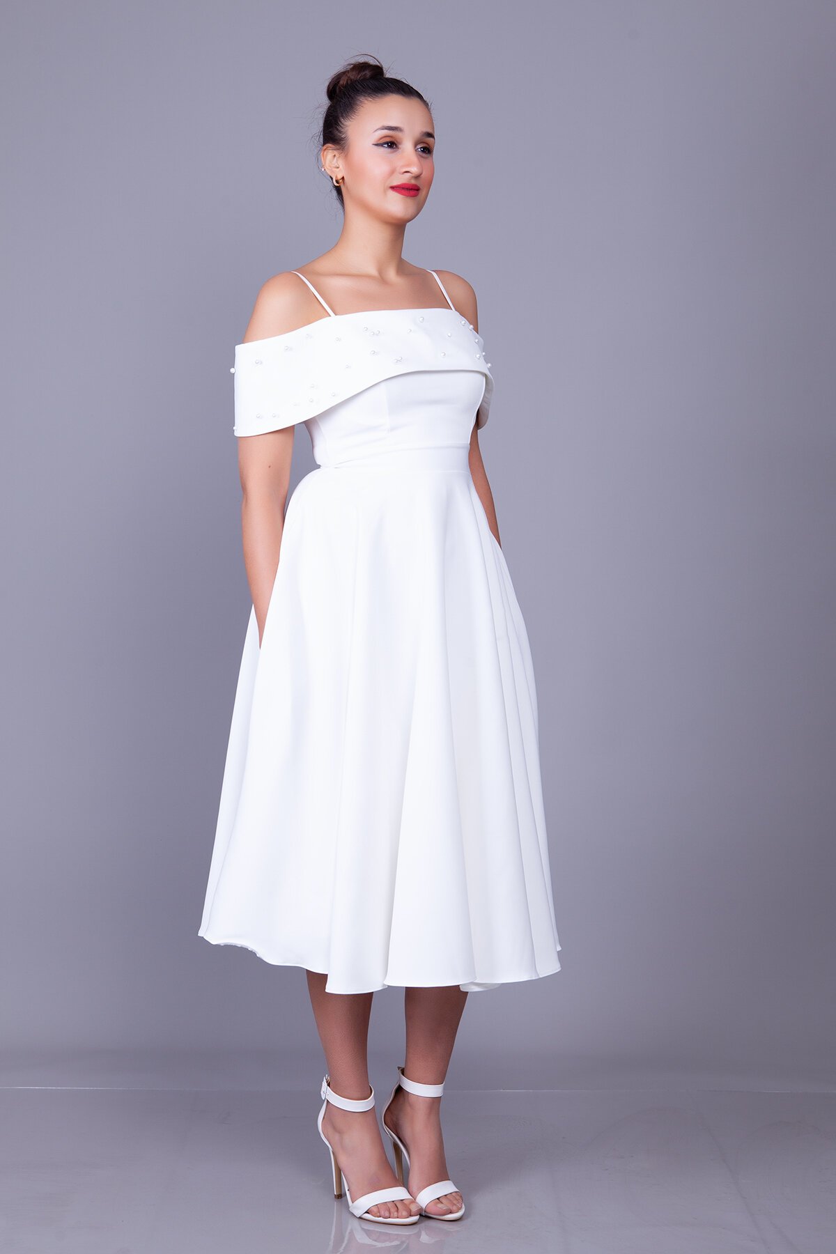 Midi Strappy Boat Neck Pearl-Detail Evening Dress - White - Bidoluelbise