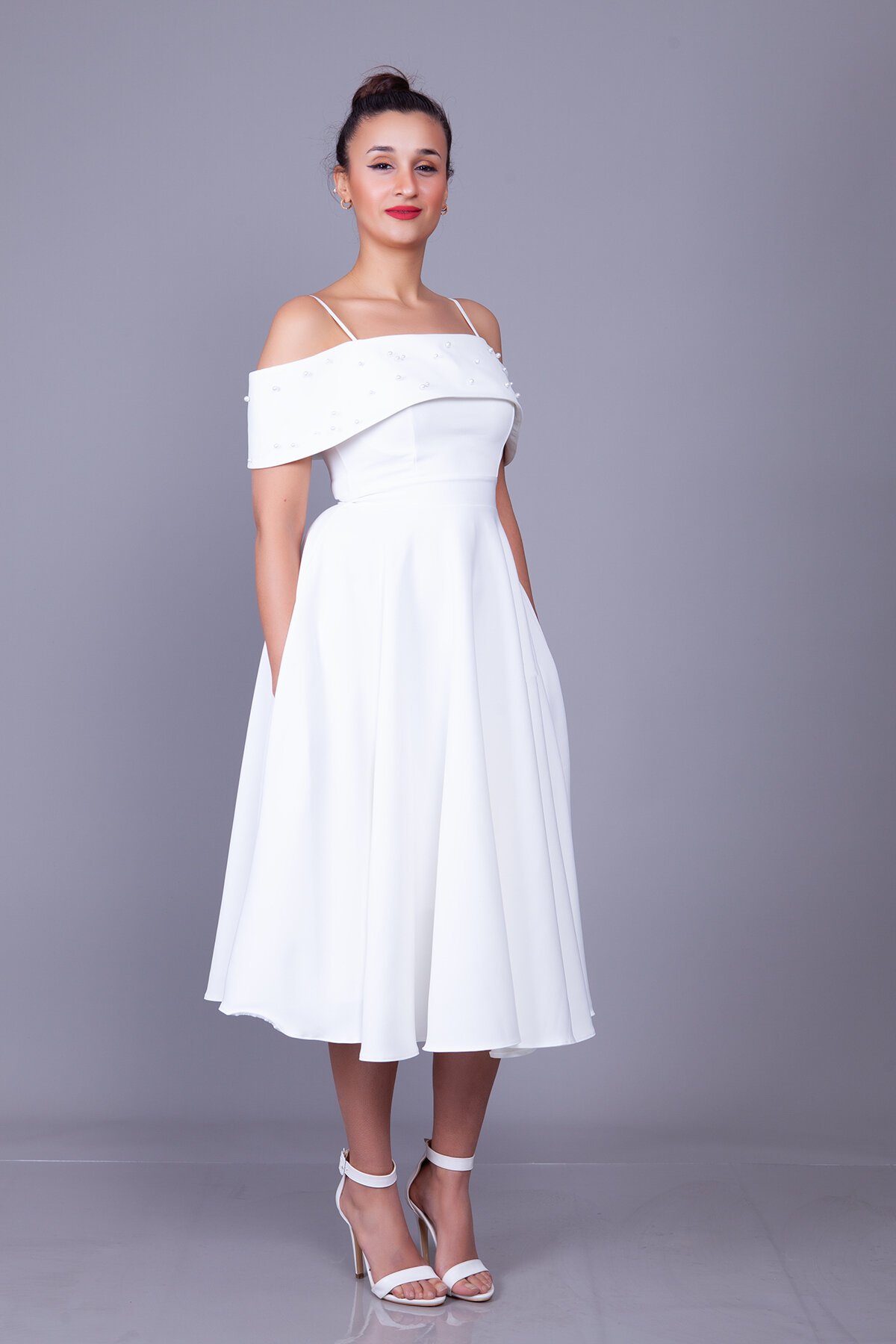Midi Strappy Boat Neck Pearl-Detail Evening Dress - White - Bidoluelbise