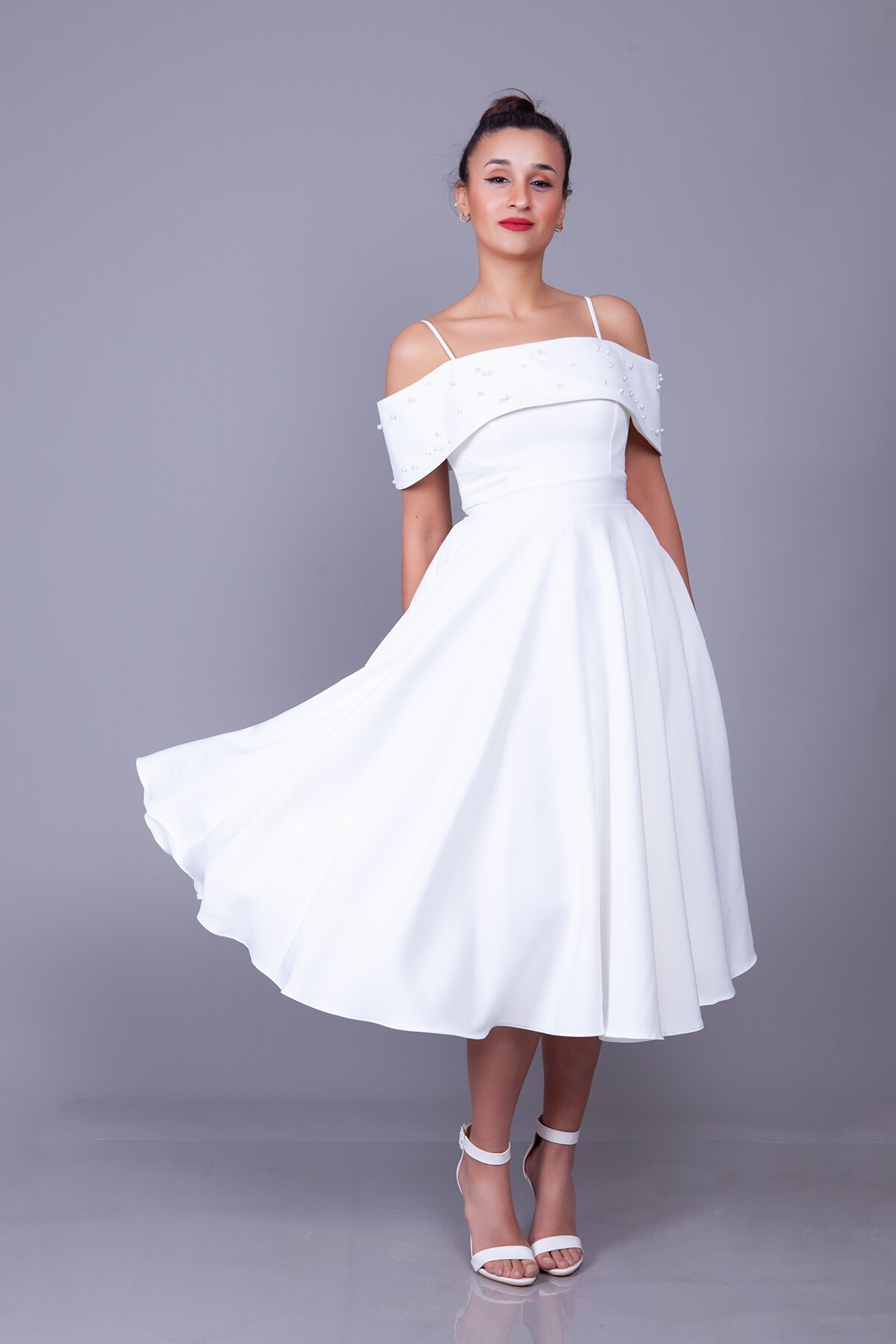 Midi Strappy Boat Neck Pearl-Detail Evening Dress - White - Bidoluelbise