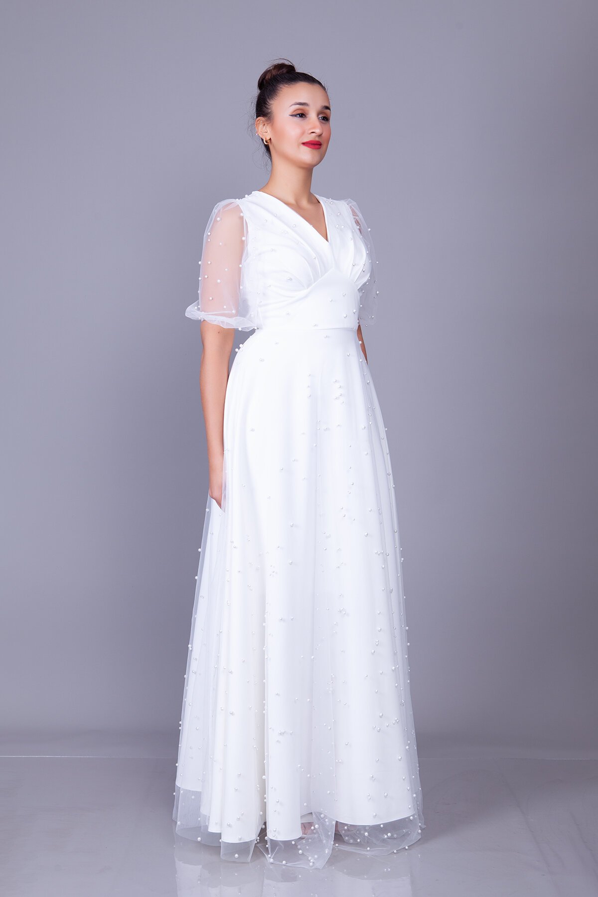 Long Pearl Tulle Overlay V-Neck Short Balloon Sleeve Evening Dress - White - Bidoluelbise