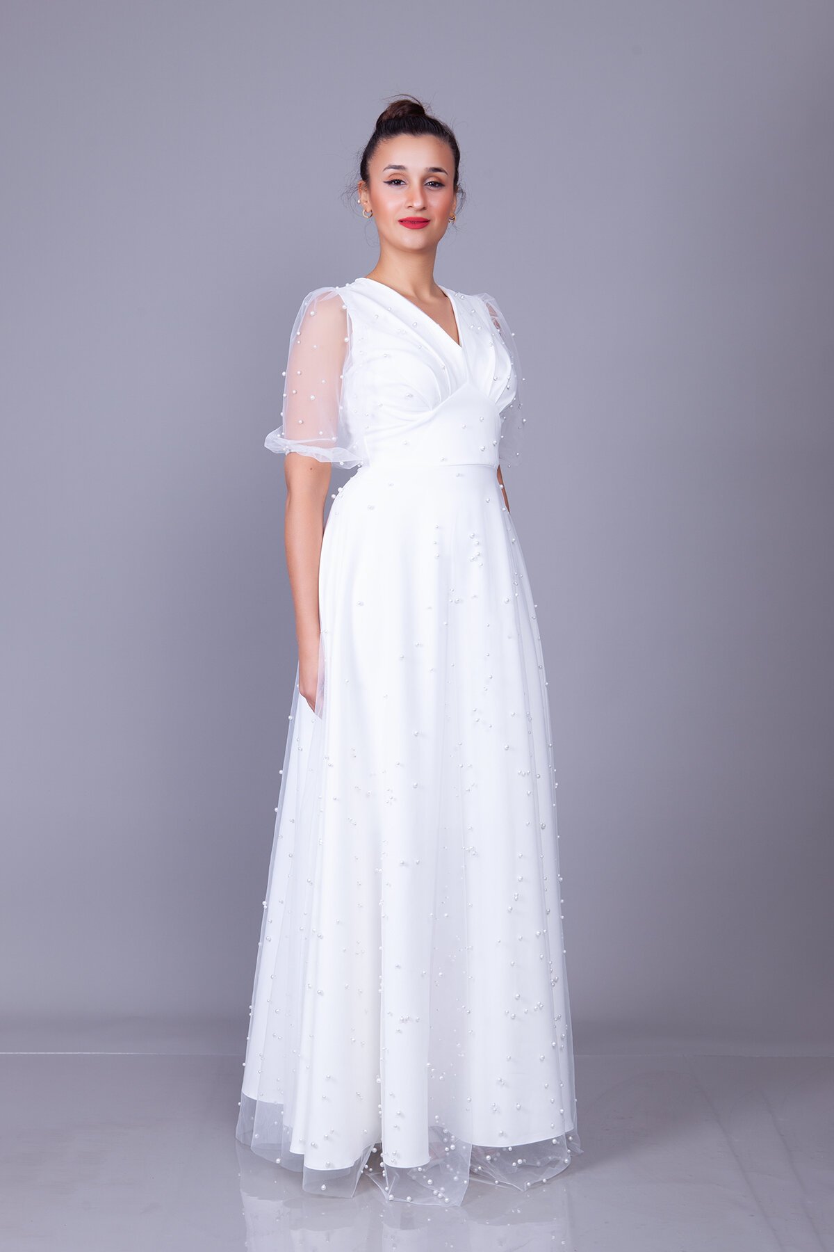Long Pearl Tulle Overlay V-Neck Short Balloon Sleeve Evening Dress - White - Bidoluelbise