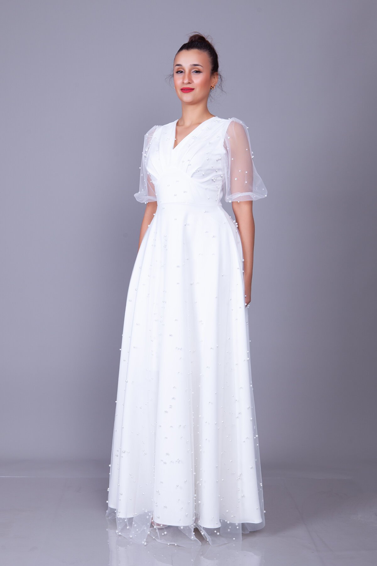 Long Pearl Tulle Overlay V-Neck Short Balloon Sleeve Evening Dress - White - Bidoluelbise