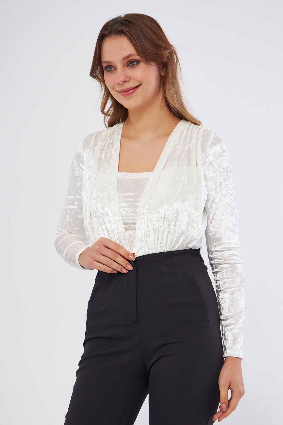 Long Sleeve Velvet Ruched Detail Snap-Button Bodysuit - White - Bidoluelbise