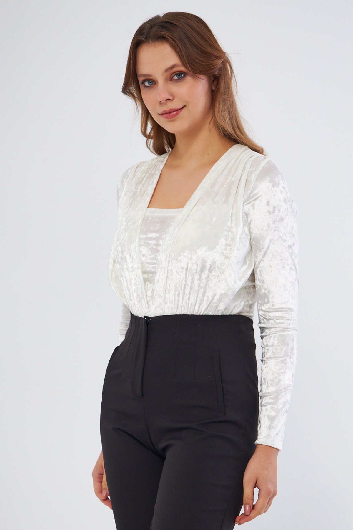 Long Sleeve Velvet Ruched Detail Snap-Button Bodysuit - White - Bidoluelbise