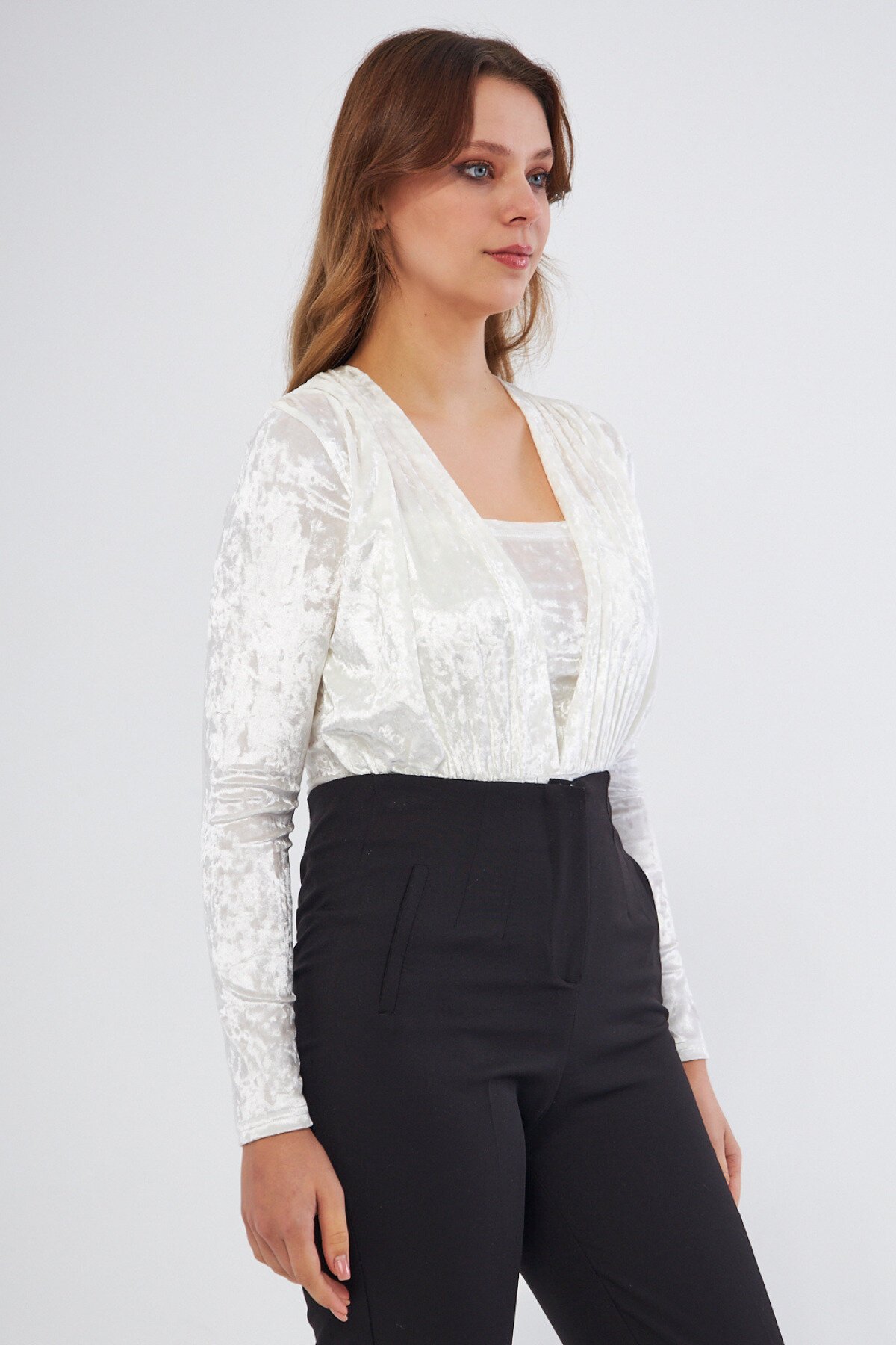 Long Sleeve Velvet Ruched Detail Snap-Button Bodysuit - White - Bidoluelbise