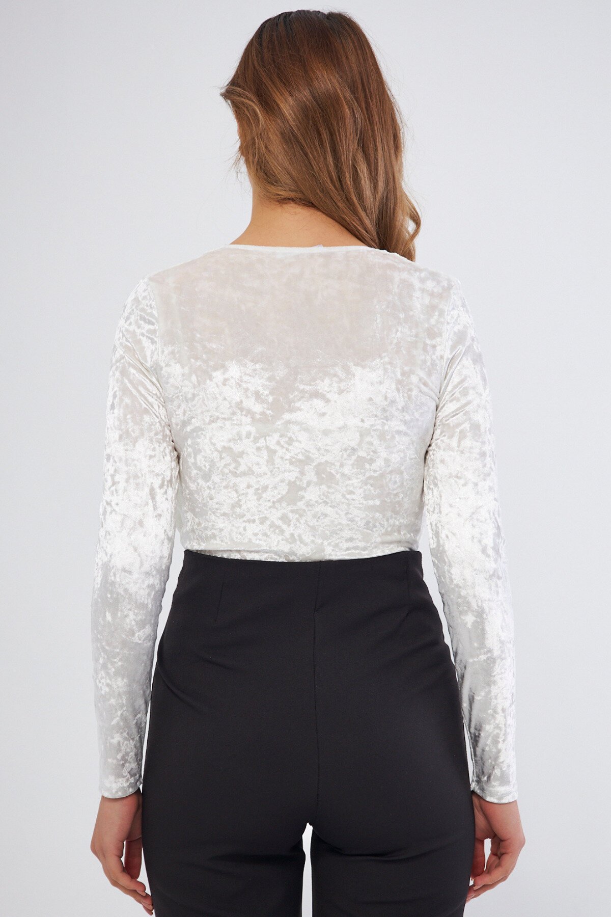 Long Sleeve Velvet Ruched Detail Snap-Button Bodysuit - White - Bidoluelbise