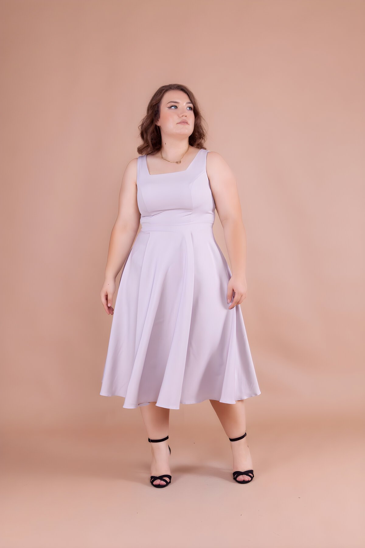 Gri Büyük Beden Midi Kare Yaka Elbise - Bidoluelbise