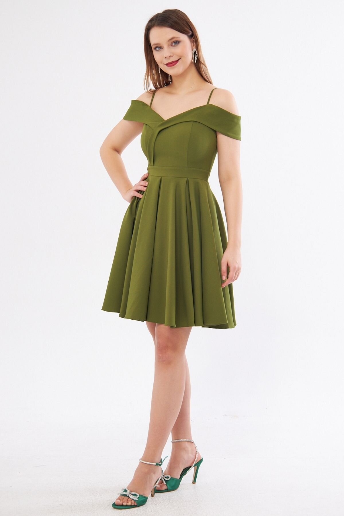 Mini Flared Pleated Strappy Boat Neck Evening Dress - Khaki - Bidoluelbise