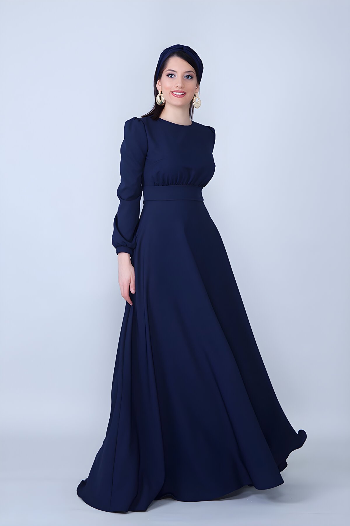 Lacivert Uzun Yuvarlak Yaka Beli Büzgülü Kuşaklı Abiye Elbise