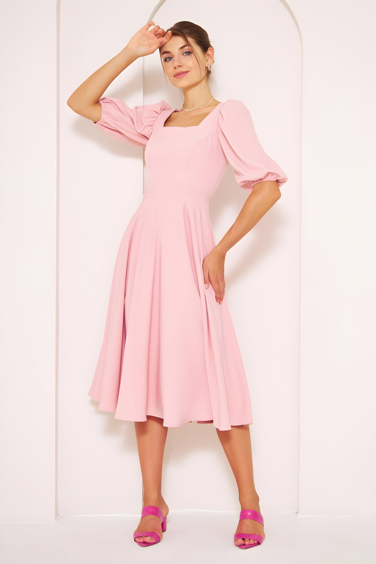 Pudra Midi Kare Yaka Kısa Balon Kol Elbise - Bidoluelbise