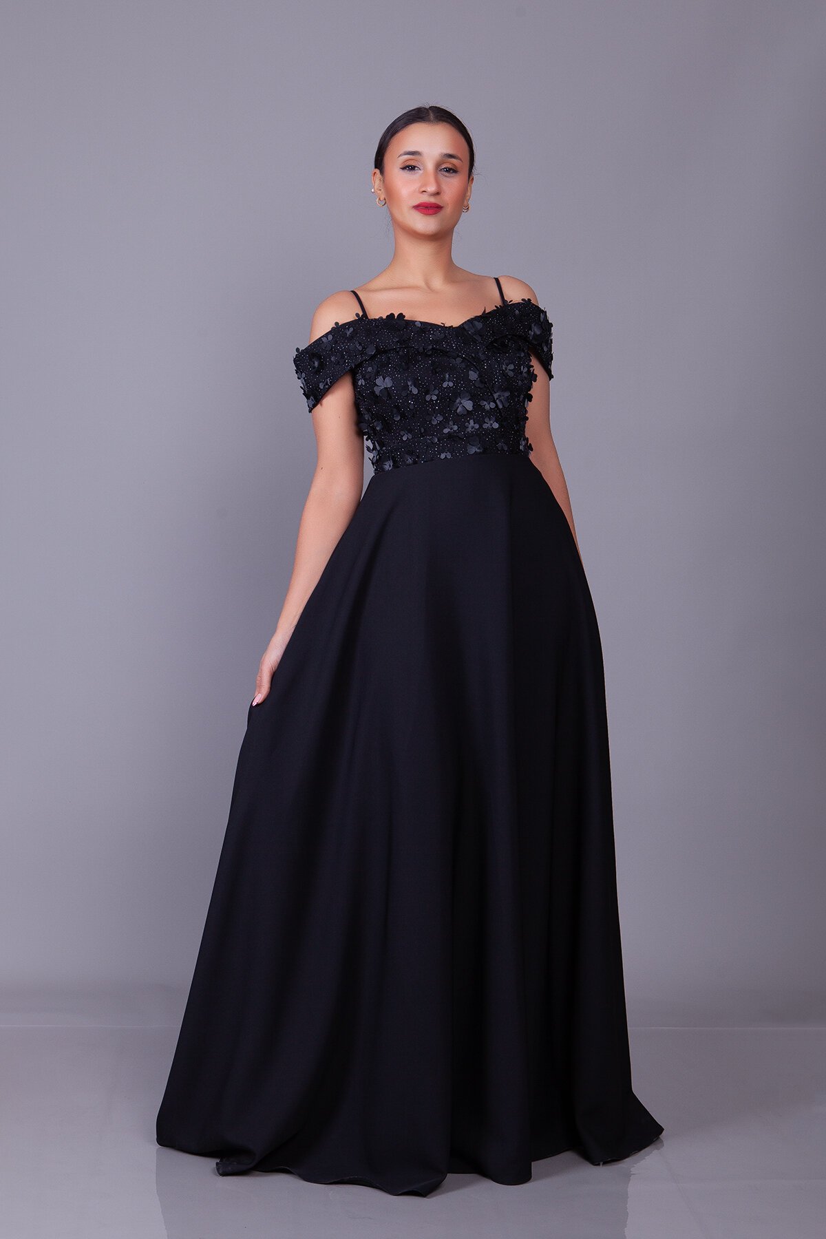 Long Flared Off-Shoulder Floral Tulle Strappy Evening Dress - Black - Bidoluelbise