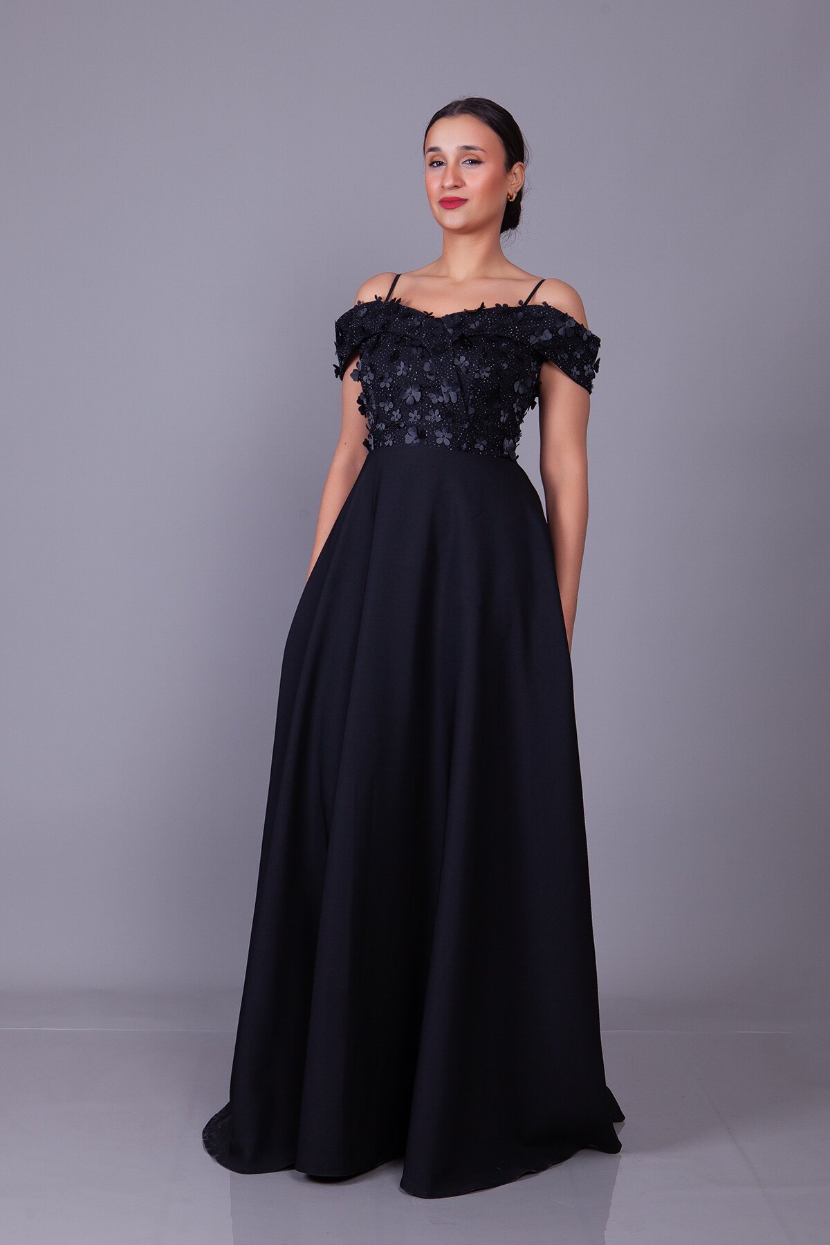 Long Flared Off-Shoulder Floral Tulle Strappy Evening Dress - Black - Bidoluelbise