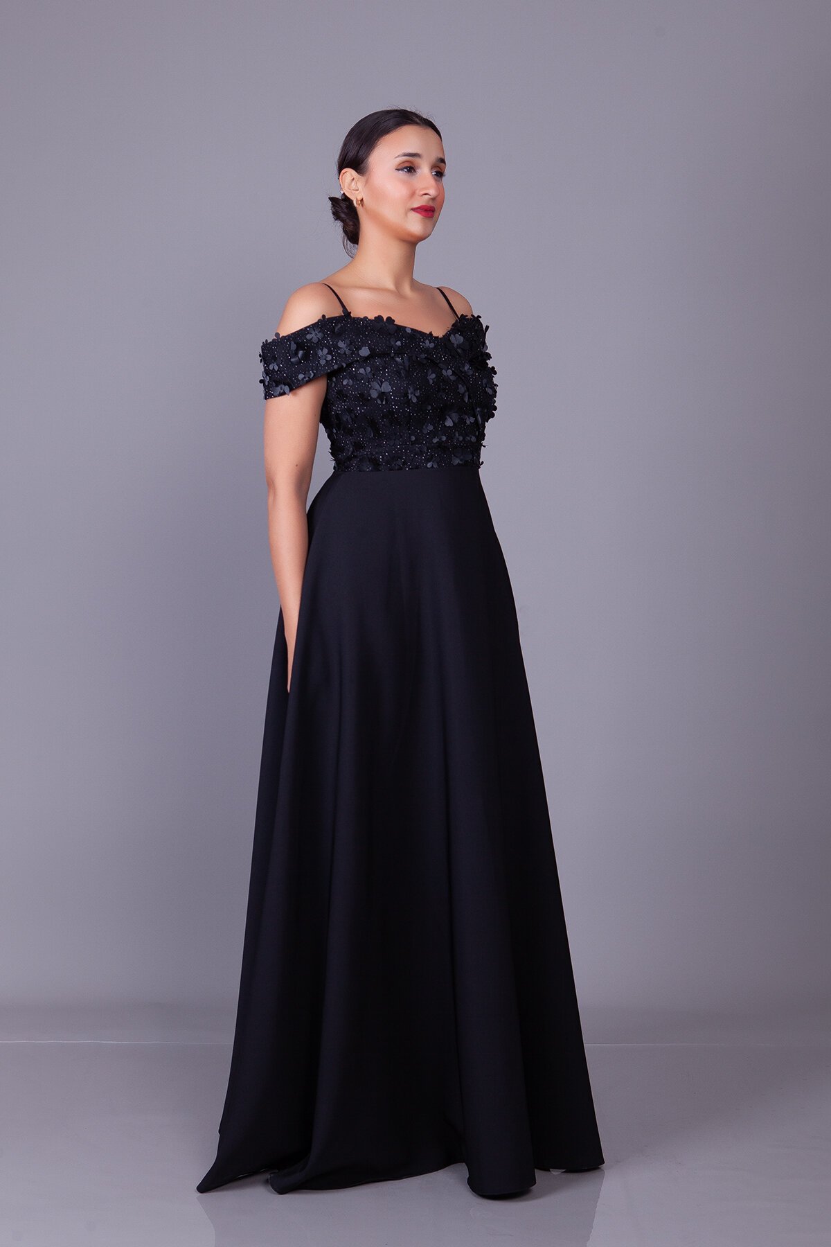 Long Flared Off-Shoulder Floral Tulle Strappy Evening Dress - Black - Bidoluelbise