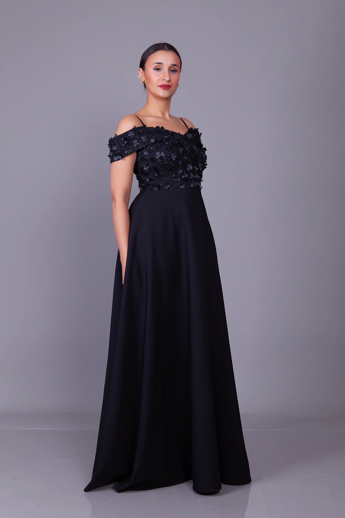 Long Flared Off-Shoulder Floral Tulle Strappy Evening Dress - Black - Bidoluelbise