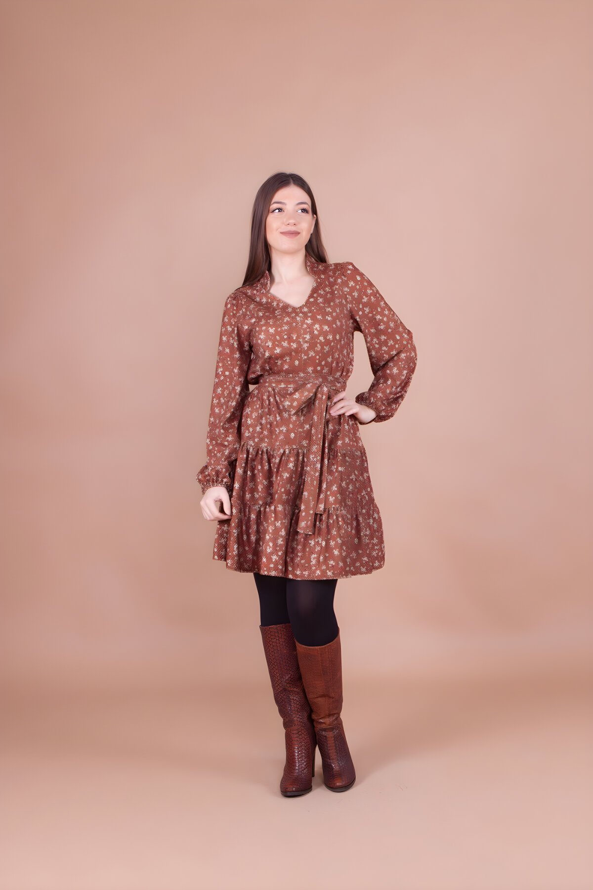 Taba Çiçek Desenli Midi Yaka Detay Elbise - Bidoluelbise