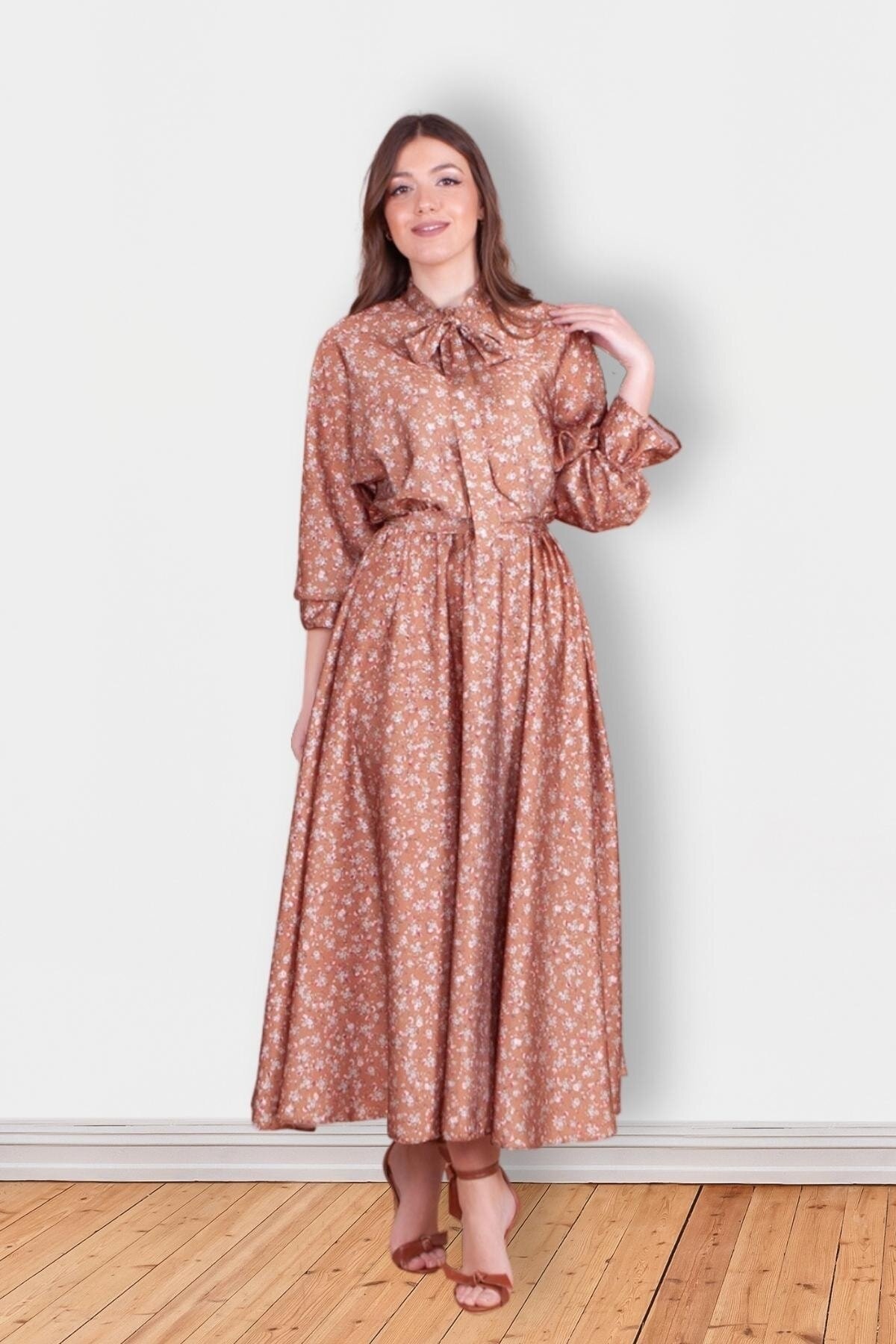 Modest Floral Print Satin Batwing Sleeve Evening Dress - Tan - Bidoluelbise