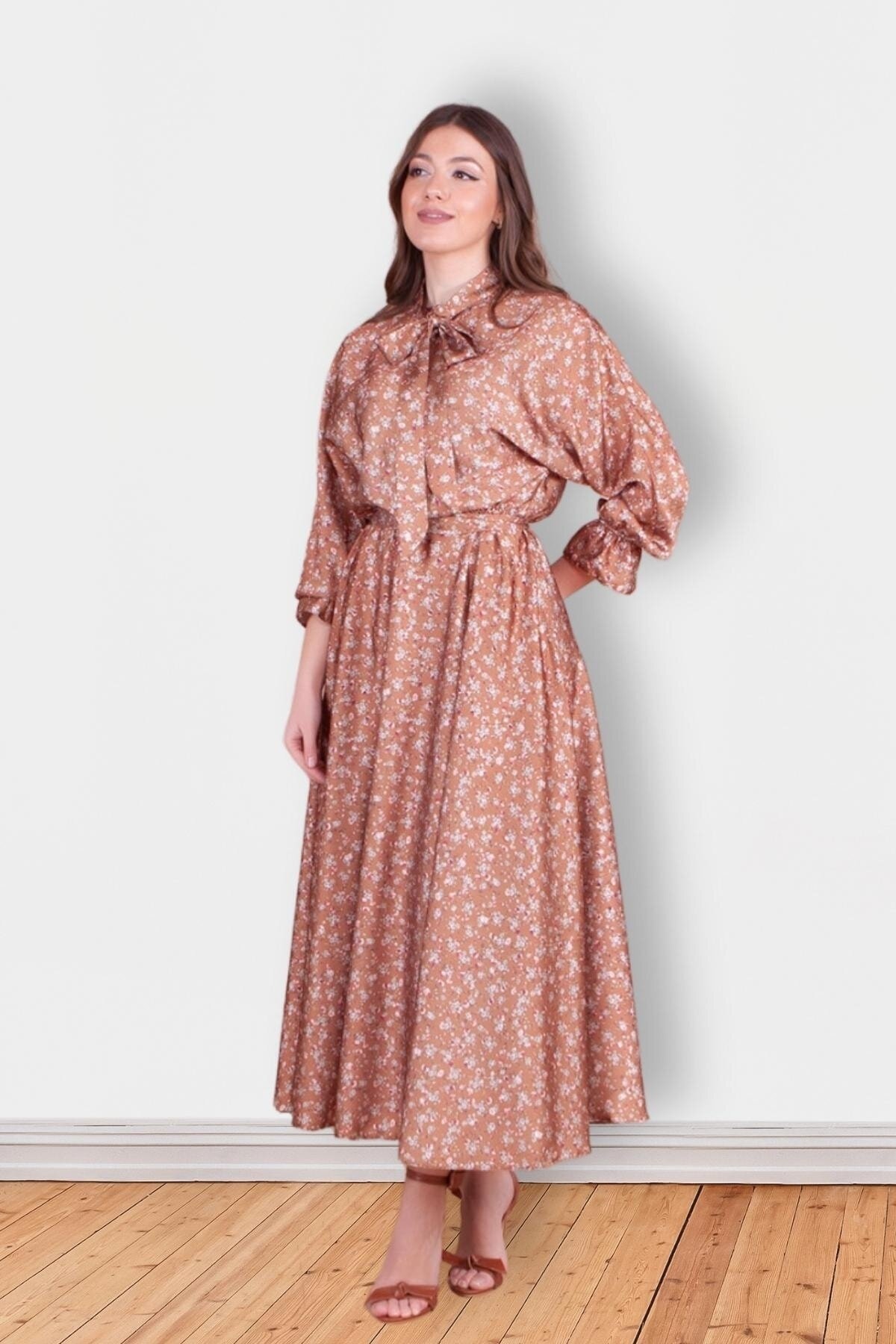 Modest Floral Print Satin Batwing Sleeve Evening Dress - Tan - Bidoluelbise