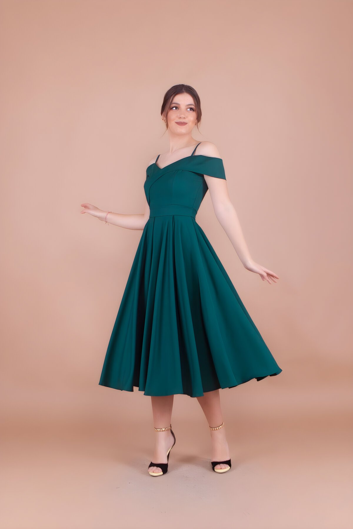 Zümrüt Midi Askılı Düşük Omuz Detay Pileli Abiye Elbise - Bidoluelbise