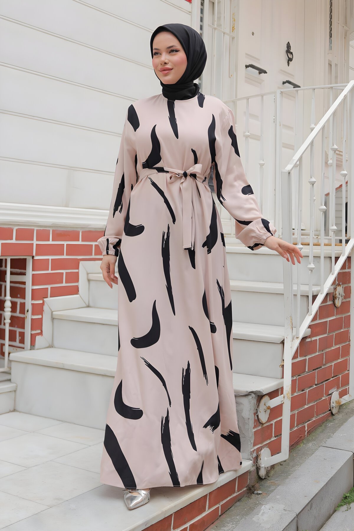 Bej Büyük Fırça Desenli Viskon Elbise Bej Büyük Fırça Desenli Viskon Elbise