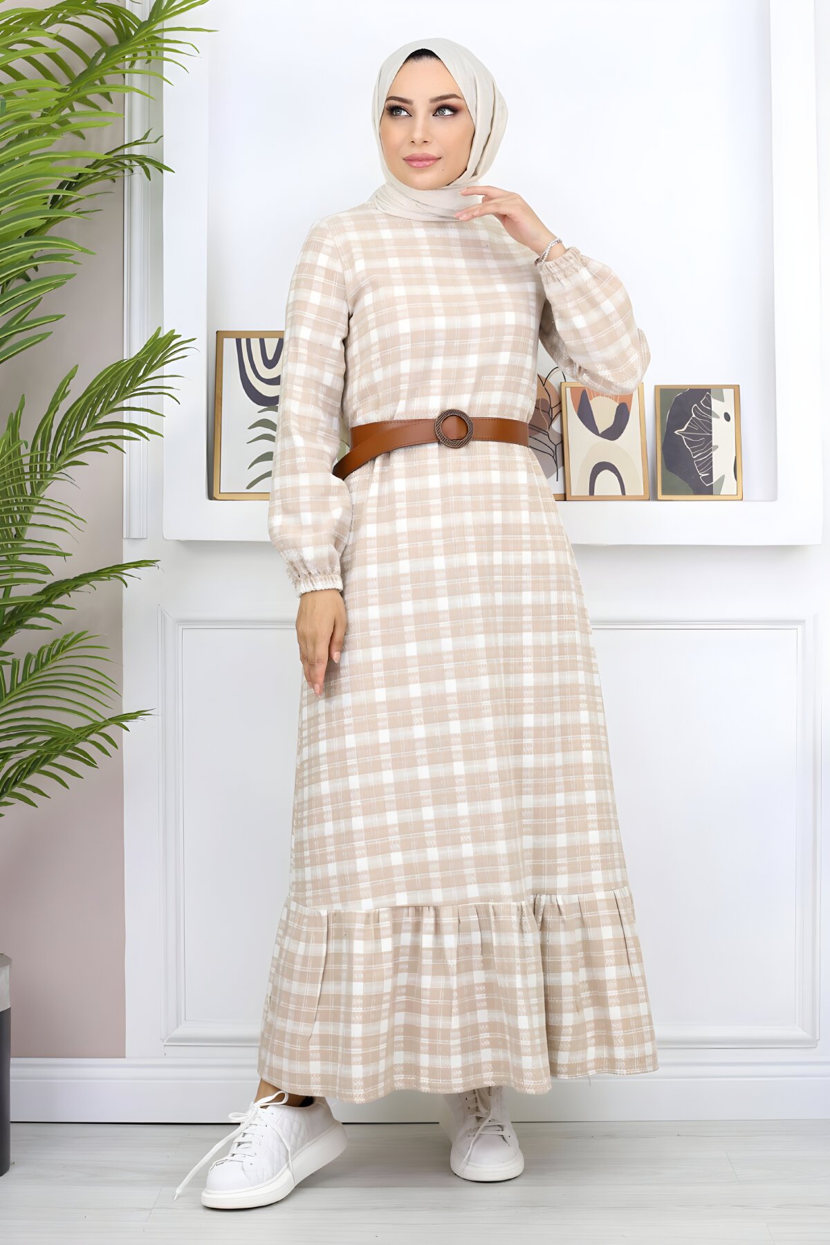 Bej Desenli Fırfırlı Elbise