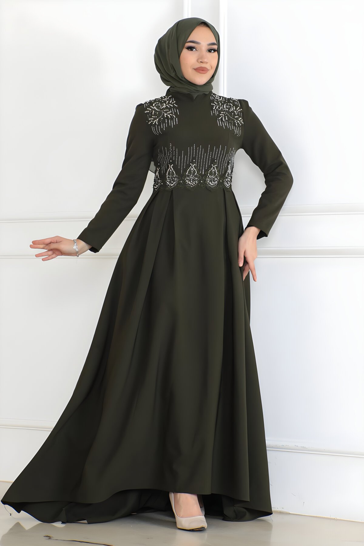 Haki İnci Detaylı Abiye Elbise Haki İnci Detaylı Abiye Elbise