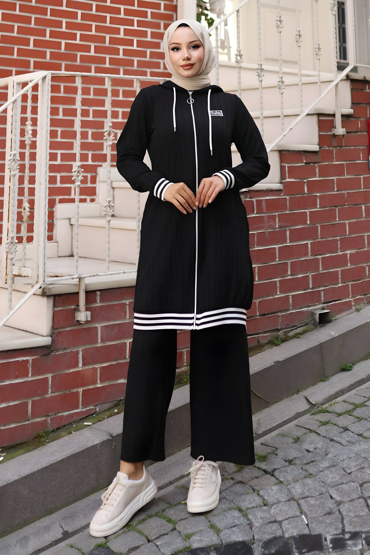 Siyah İkili Fermuarlı Ribanalı Takım